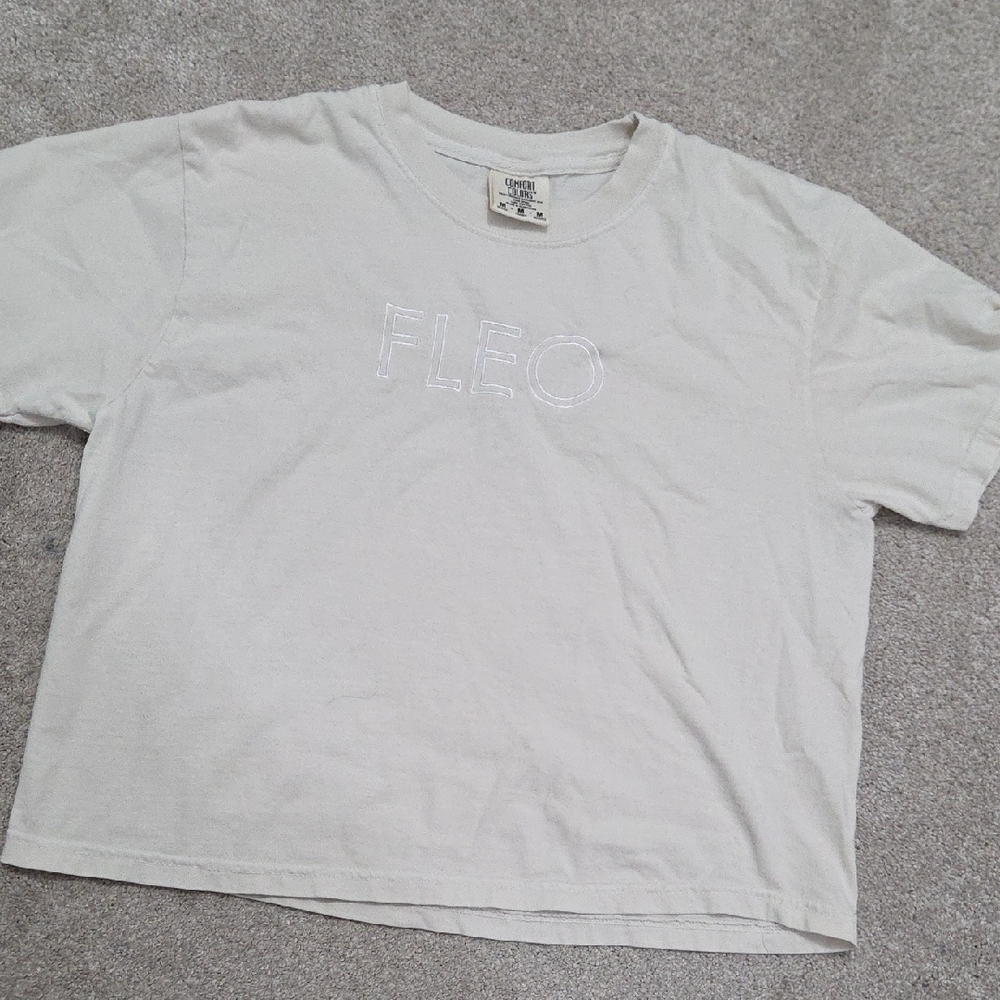 Fleo Crop Embroidered Logo Tee